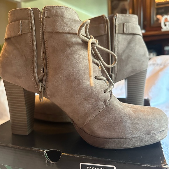 A.N.A. Taupe Lace Up Ankle Boot 4” heel, memory foam, brand new, cute & comfy! - Picture 6 of 10